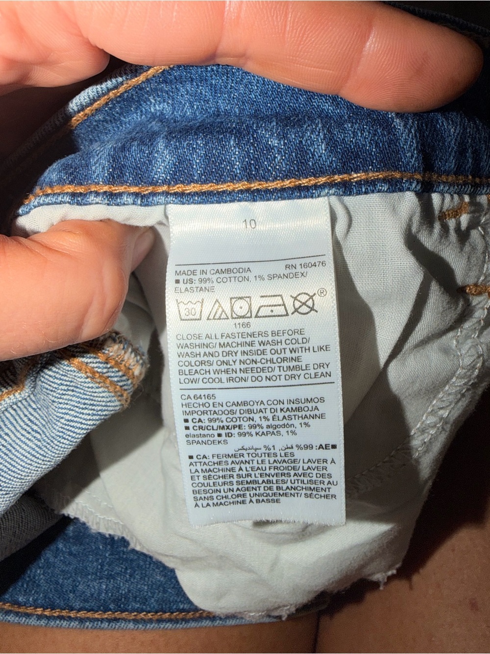 Old Navy Boyfriend Denim Shorts Studded Pocket Raw Hem Size 10 - Picture 8 of 8